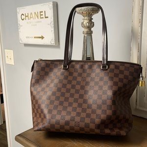 Authentic Louis Vuitton Signature Classic PM Handbag